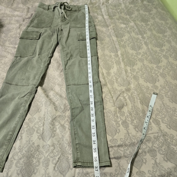 AE ~ Hi-Rise Cargo Jegging - Picture 9 of 9